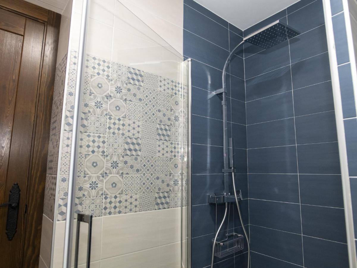 Elegante Apartamento Para 5 En El Centro De Caceres Con Wifi Екстериор снимка