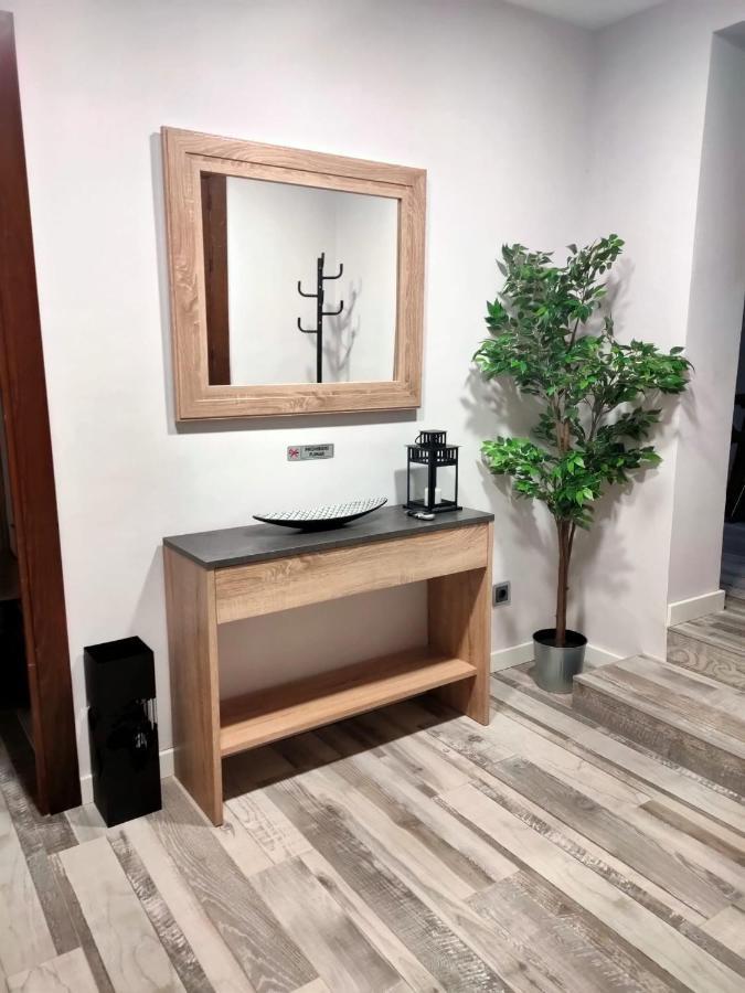 Elegante Apartamento Para 5 En El Centro De Caceres Con Wifi Екстериор снимка